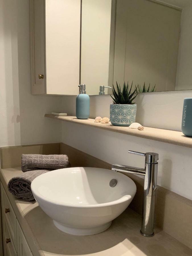 Ioulis Aqua Blue, Only 100 Meters From The Beach Of Gialiskari מראה חיצוני תמונה