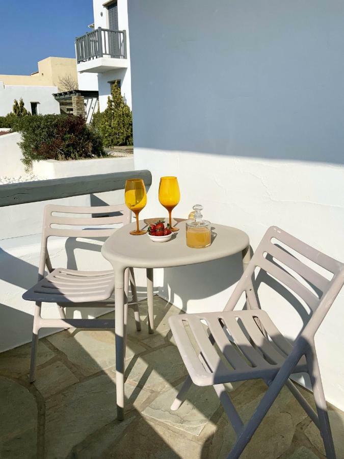 Ioulis Aqua Blue, Only 100 Meters From The Beach Of Gialiskari מראה חיצוני תמונה